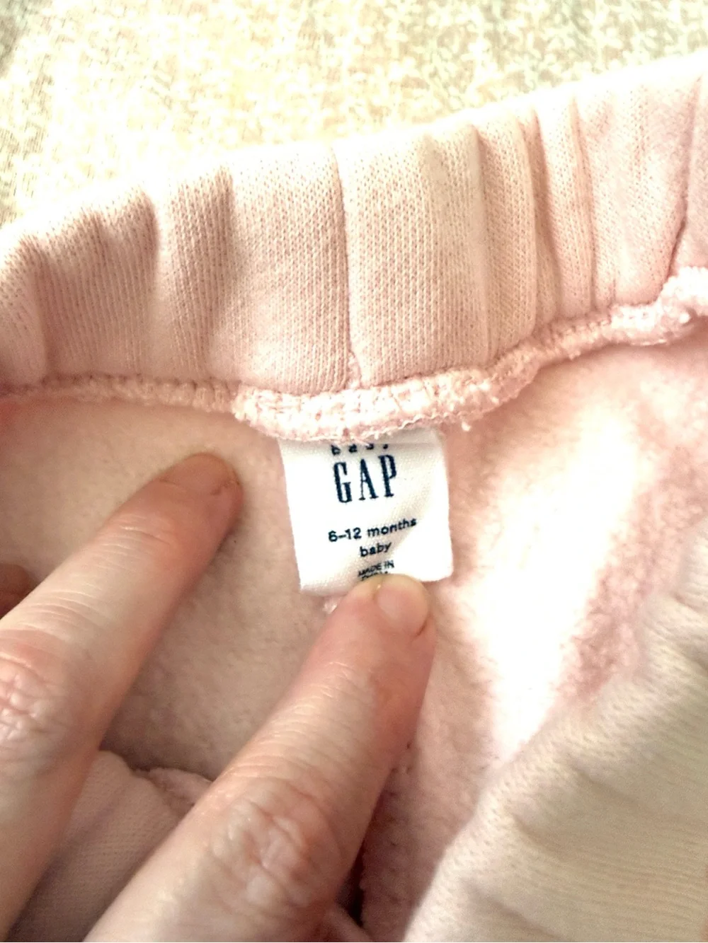 BabyGap 6-12m Pastel Pink Sweatpants Pants & Floral Bodysuit 9m 12m Outfit Gap